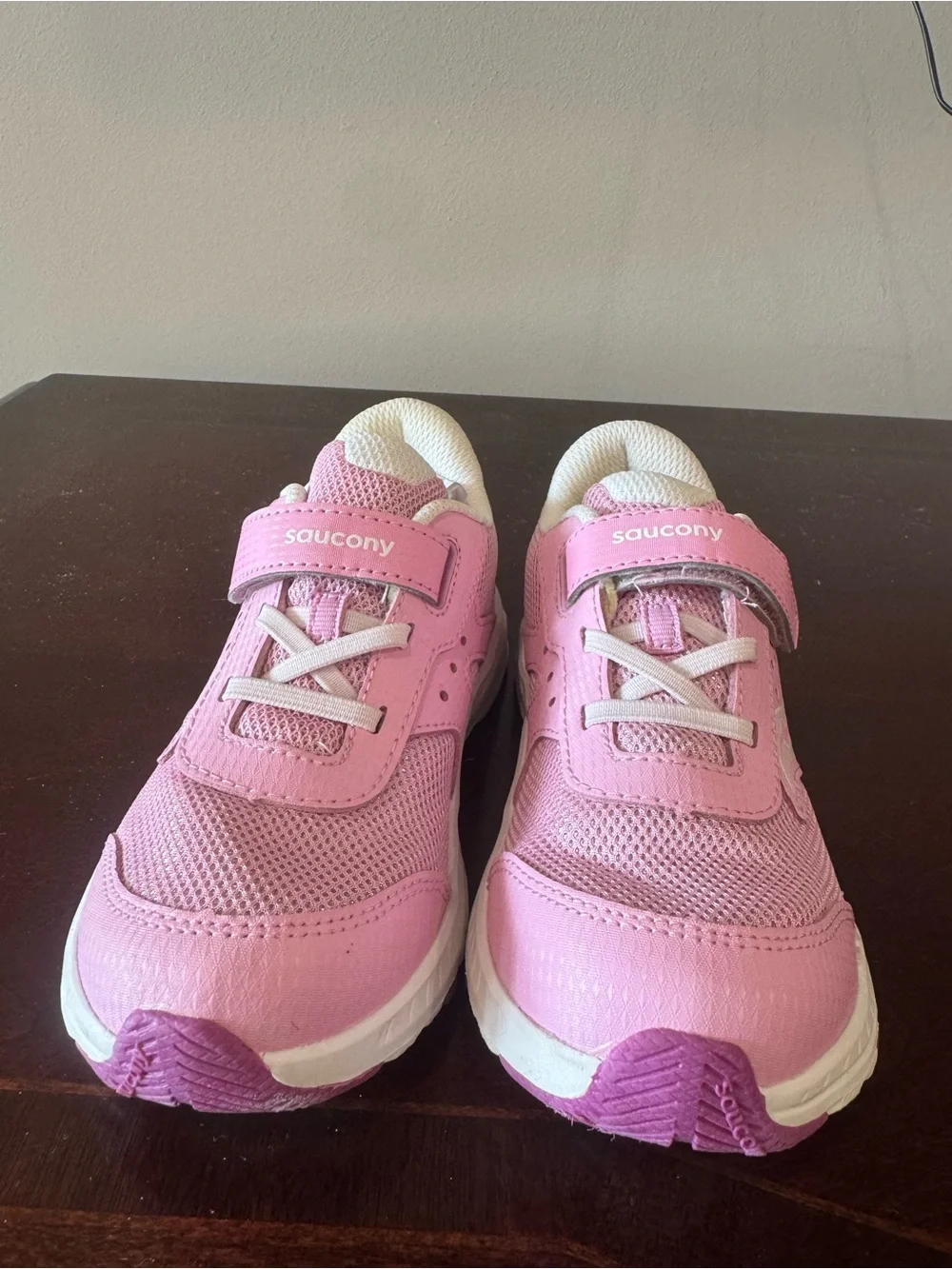 Saucony Ride 10 Jr. Pink Girl’s Sneakers Size 11 NWOB